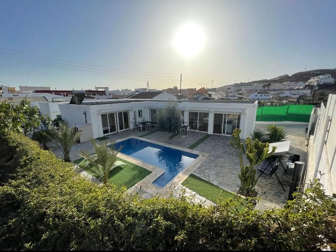Private Pool In Villa Near The Beach Torre de Benagalbon